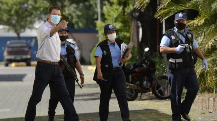 Inicia juicio político contra el gerente general de La Prensa Juan Lorenzo Holmann