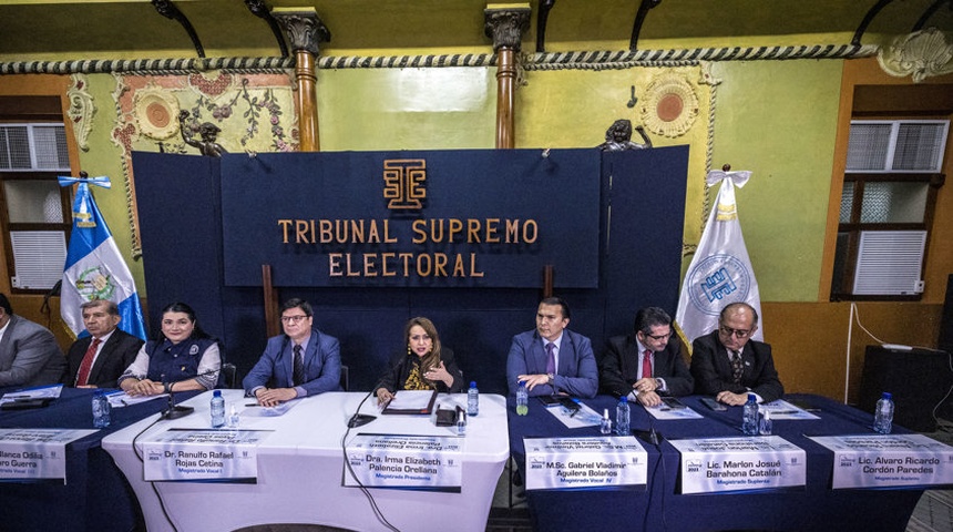 El Tribunal Supremo Electoral de Guatemala suspende al partido político del presidente electo