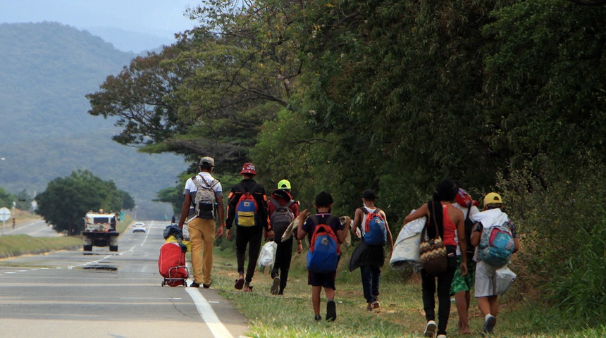 Más de 28.000 venezolanos regresaron al país con el "Plan Vuelta a la Patria"