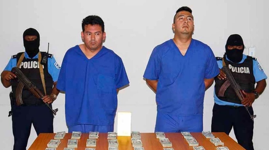 Policía detiene a salvadoreños que viajaban con 60 mil dólares