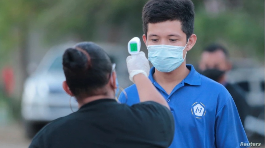 Los nicaragüenses luchan por sobrevivir pero mercado laboral tardará años en recuperarse