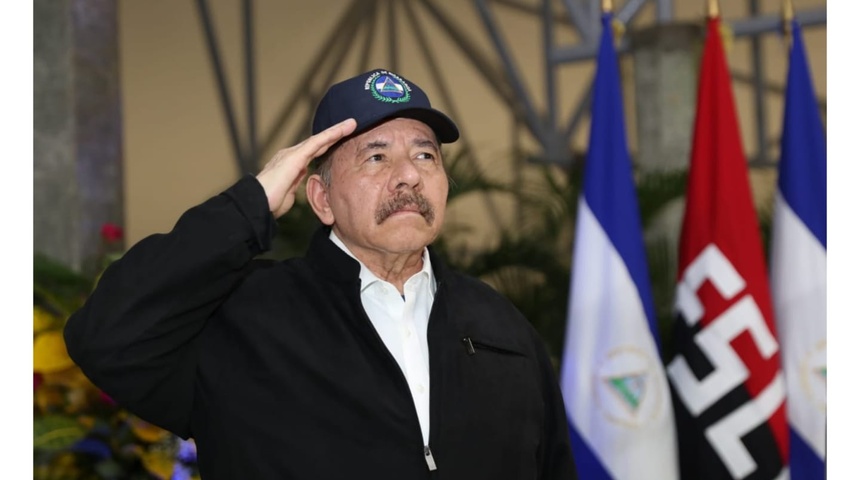 Daniel Ortega acusa a "cúpula religiosa" de iglesia que "celebraba analfabetismo" en Nicaragua