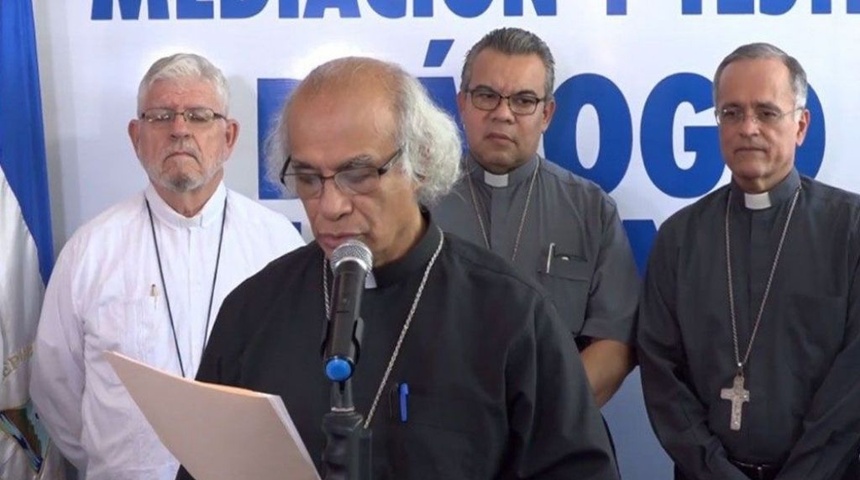 Conferencia Episcopal expresa “cercanía” con monseñor Rolando Álvarez y evita interpelar a la Policía