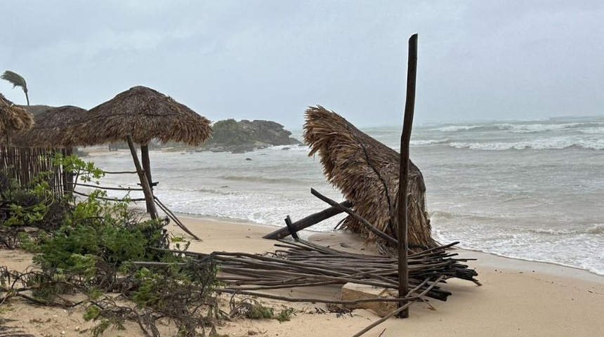 Beryl provoca daños, pero ni heridos, ni fallecidos, tras tocar tierra en México