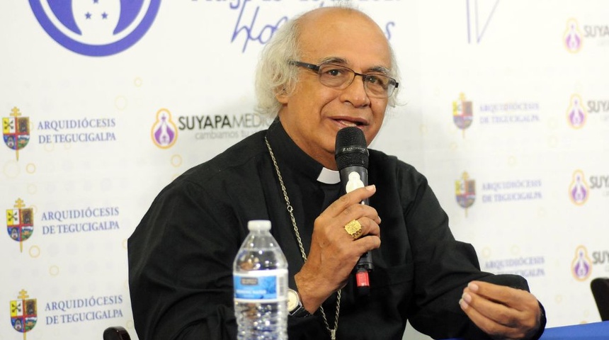 Cardenal Brenes expone a papa Francisco "realidad" de la iglesia en Nicaragua