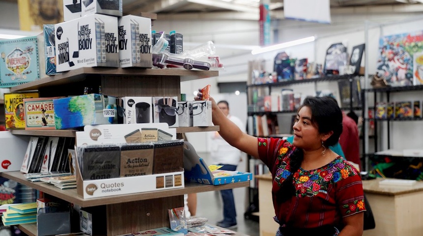 Comienza la feria del libro de Guatemala con invitado de honor de Nicaragua