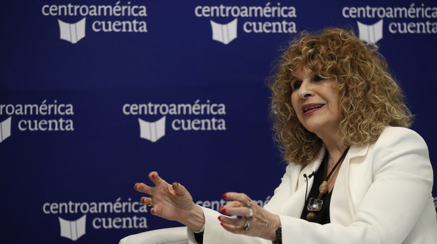 Gioconda Belli: "Ser mujer y escribir sobre cosas de mujeres me hizo pagar un precio"