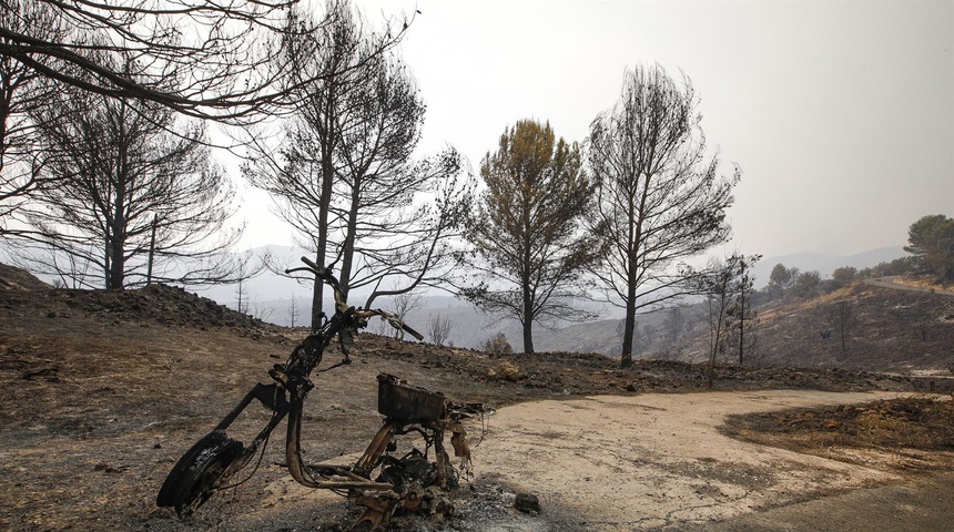 España: unos 1.300 evacuados y 8.000 hectáreas quemadas en noreste del país