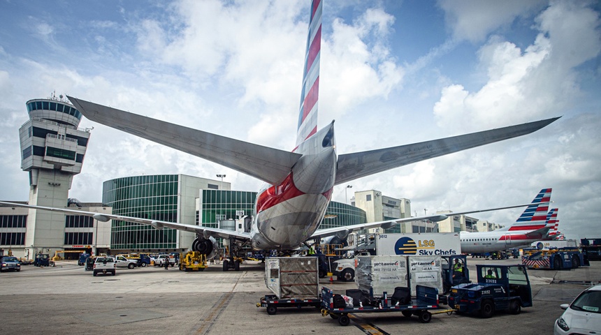 El aeropuerto de Miami alcanza el récord de pasajeros y carga en lo que va del año