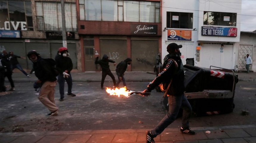 Protestas contra abuso policial en Colombia registra siete muertos y 140 heridos