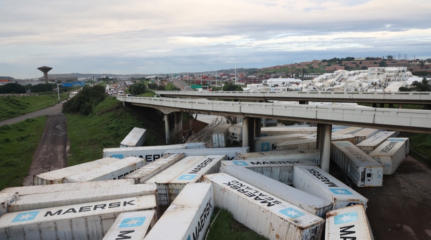 Muertos en las inundaciones en Sudáfrica suman 443, con 63 desaparecidos