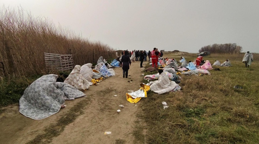 Al menos 40 migrantes mueren tras un naufragio en la costa de Italia