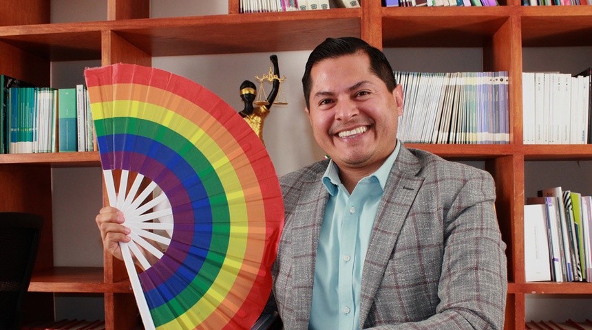 Hallan sin vida a jurista de género no binario que abrió camino a derechos LGBTI en México