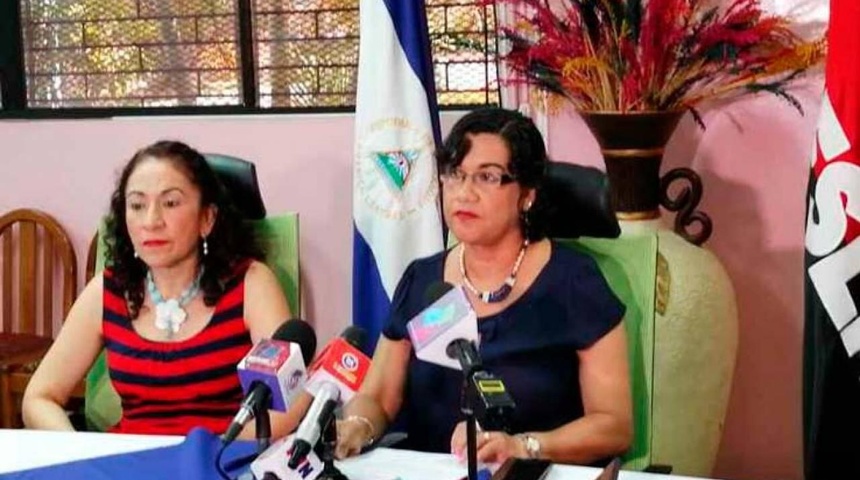 Ministra de salud habla en plural de más casos de coronavirus