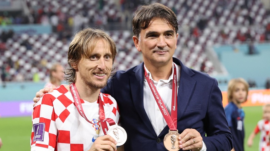 Orsic alumbra el adiós de Modric y da el tercer puesto a Croacia ganando 2-1