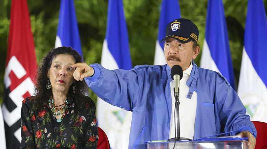 Ortega y Murillo se aferran a una “idea ilusa” que Estados Unidos podrá tolerar “dictaduras” en la región, dicen analistas