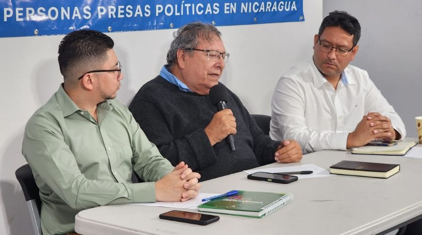 Periodista Henry Briceño y familia denunciarán en Corte IDH destierro por la fuerza de Nicaragua