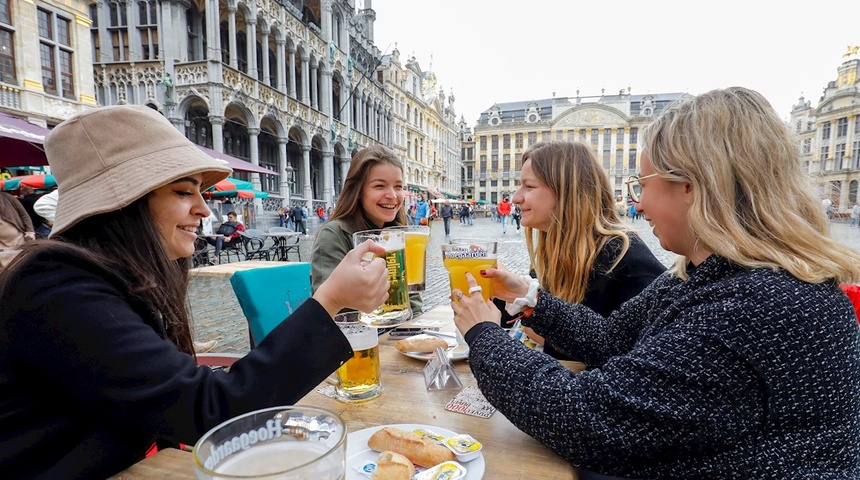 Bélgica continúa el desconfinamiento con apertura de terrazas y fin del toque de queda