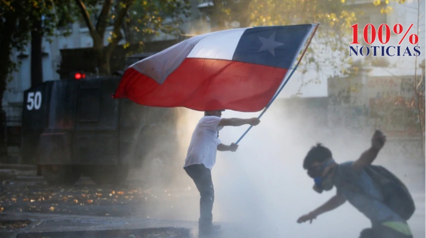 Entre las protestas, la economía chilena se contrajo por segundo mes