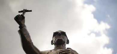 monumento san oscar arnulfo romero el salvador