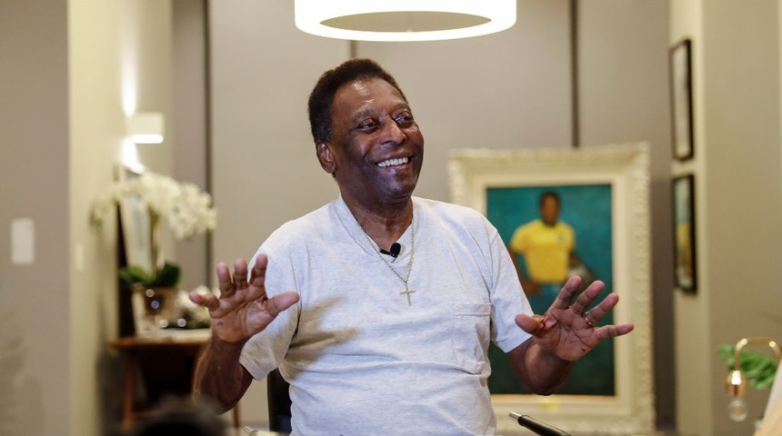 Régimen en Nicaragua firma libro de condolencias por muerte de Pelé