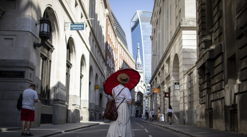 Las temperaturas bajan en Reino Unido tras superar ayer los 40 grados