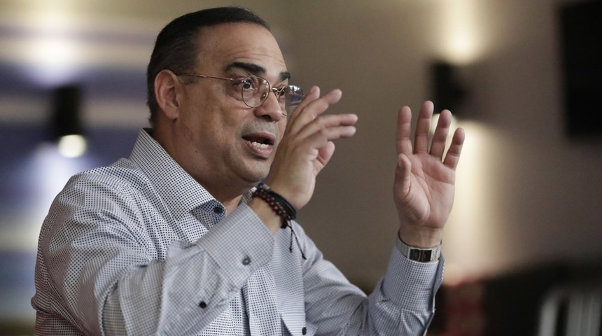 Gilberto Santa Rosa afirma sentirse "aterrado" con la guerra en Ucrania