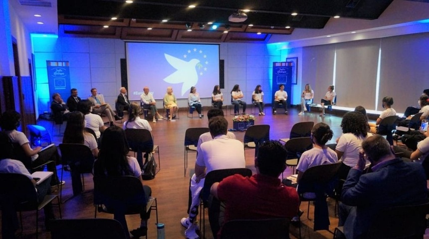 Representantes de la Unión Europea conversan con juventud de Nicaragua sobre contexto mundial