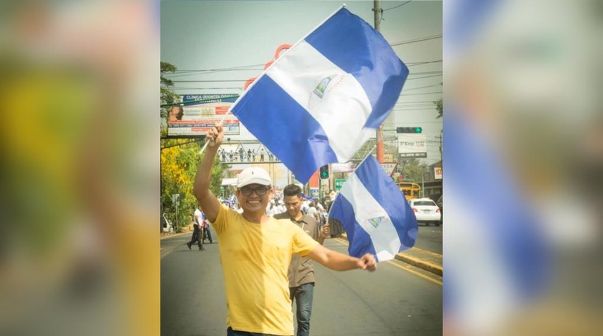 Policía sandinista mantuvo detenido por 24 horas a director de ONG en Nicaragua