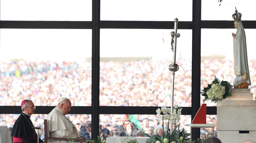 Papa visitó Fátima, donde habló de la figura de María, pero no mencionó las guerras