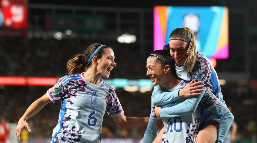 Selección femenina de EEUU apoya a Hermoso y pide acabar con el acoso laboral