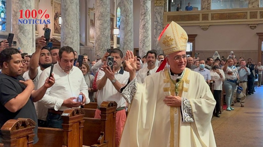 Monseñor Báez puede actuar como mediador entre los opositores, señalan analistas