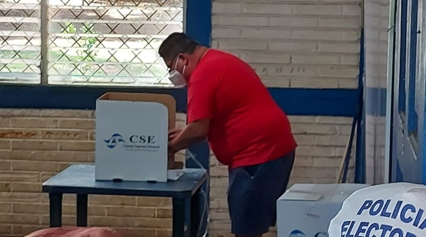 Votaciones en Nicaragua marcadas por una evidente e histórica abstención