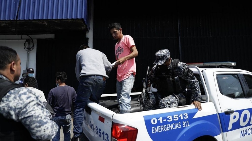 Las detenciones bajo el régimen de excepción en El Salvador superan las 43.000