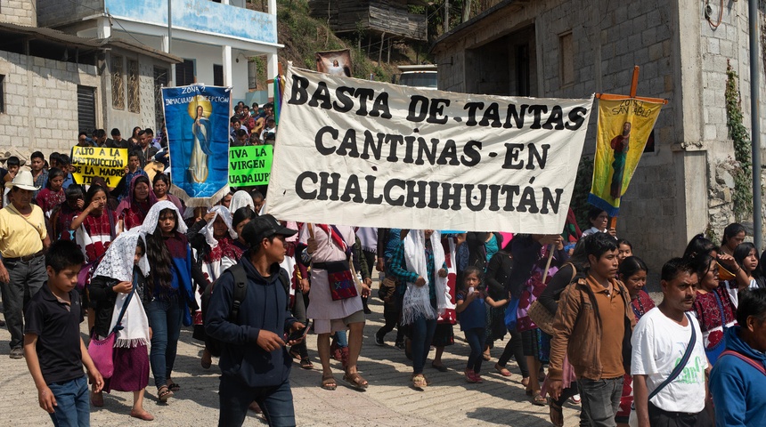 Indígenas protestan para pedir un alto al narcotráfico en el sur de México