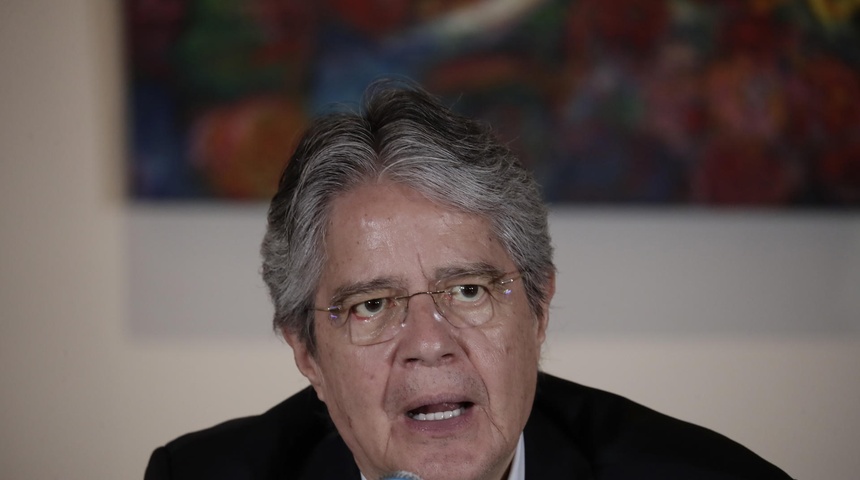 Presidente de Ecuador da positivo para covid-19 y ejercerá por teletrabajo