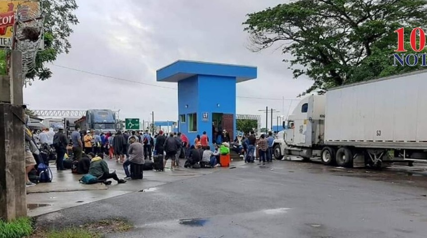 Ingresan al país nicaragüenses que estaban varados en Peñas Blancas, régimen permite entrada