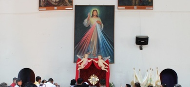 catolicos de nicaragua en iglesia