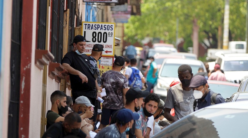 Migrantes haitianos en Honduras denuncian abusos en Centro y Suramérica