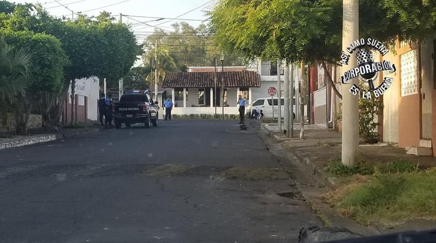 Radio Corporación y diario La Trinchera amanecen bajo asedio policial