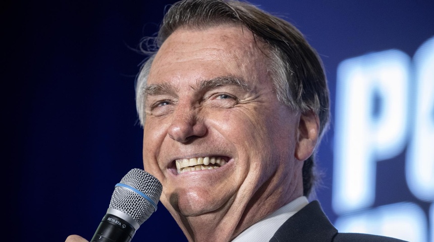 Bolsonaro dice en Miami (EEUU) que la economía va por mal camino con Lula