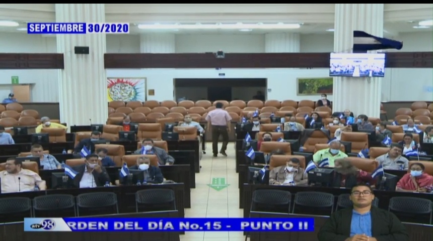 Diputados sandinistas remiten Ley Mordaza a tres comisiones tras presentarse en Asamblea Nacional