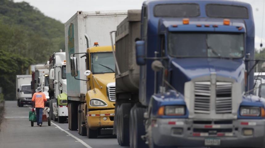 Conflictos por los cierres de carreteras en Panamá dejan varios heridos