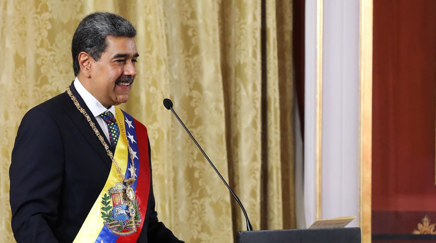 nicolas maduro defiende investidura