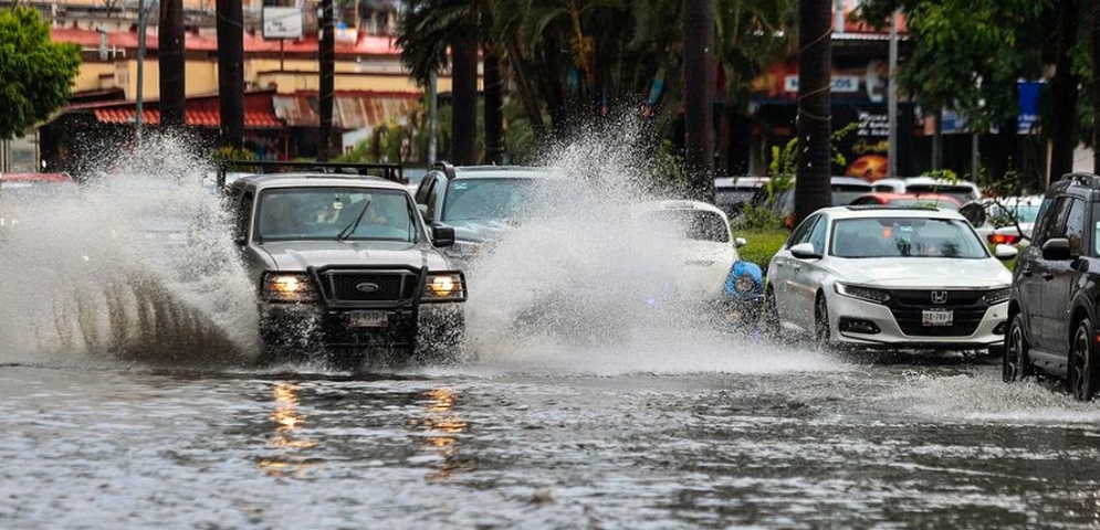 calles inundada huracan hilary