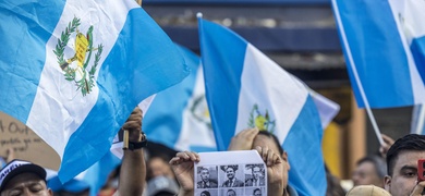 guatemaltecos rechazan acciones antidemocraticas