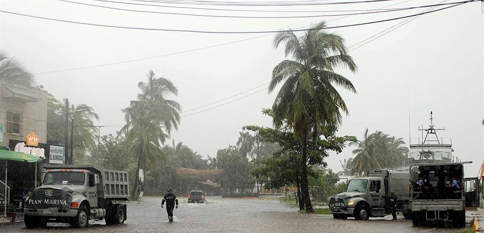 huracan roslyn se intensifica mexico