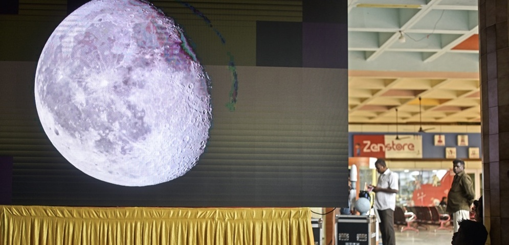 india primeras imagenes luna