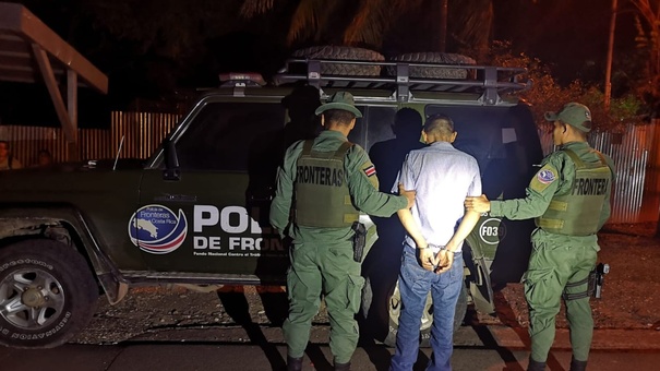 nicaraguense detenido uso de documento falso