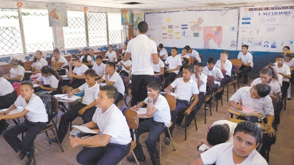 maestros colegios publico nicaragua